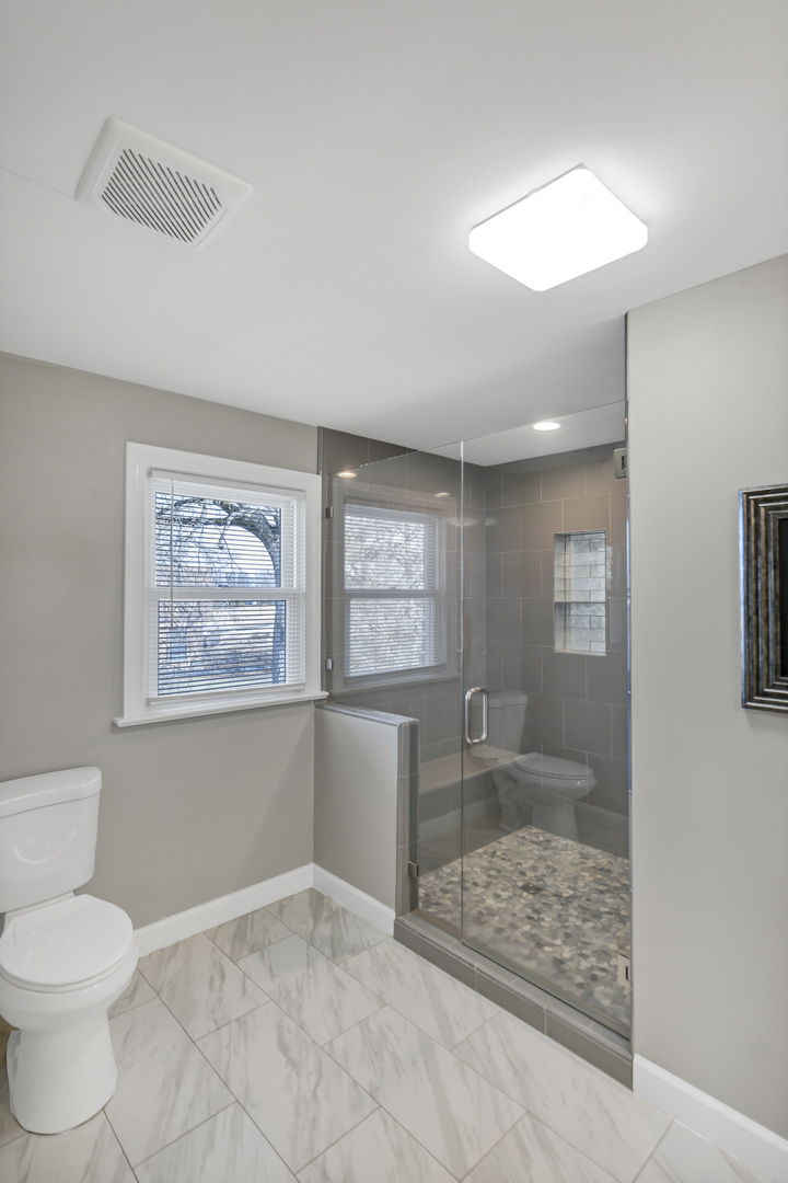 512 Bay Road McHenry, IL 60051 - Photo 16 of 38