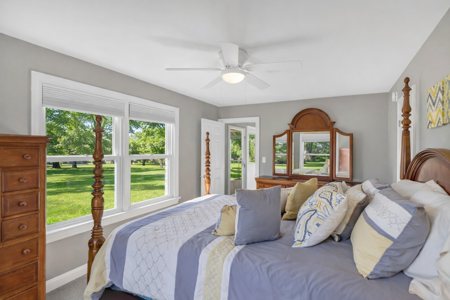 512 Bay Road McHenry, IL 60051 - Photo 18 of 38