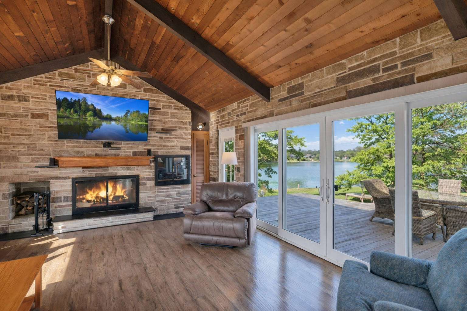 512 Bay Road McHenry, IL 60051 - Photo 3 of 38