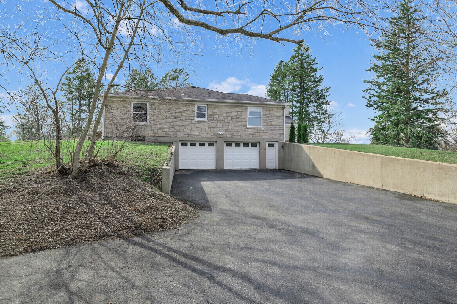 512 Bay Road McHenry, IL 60051 - Photo 32 of 38