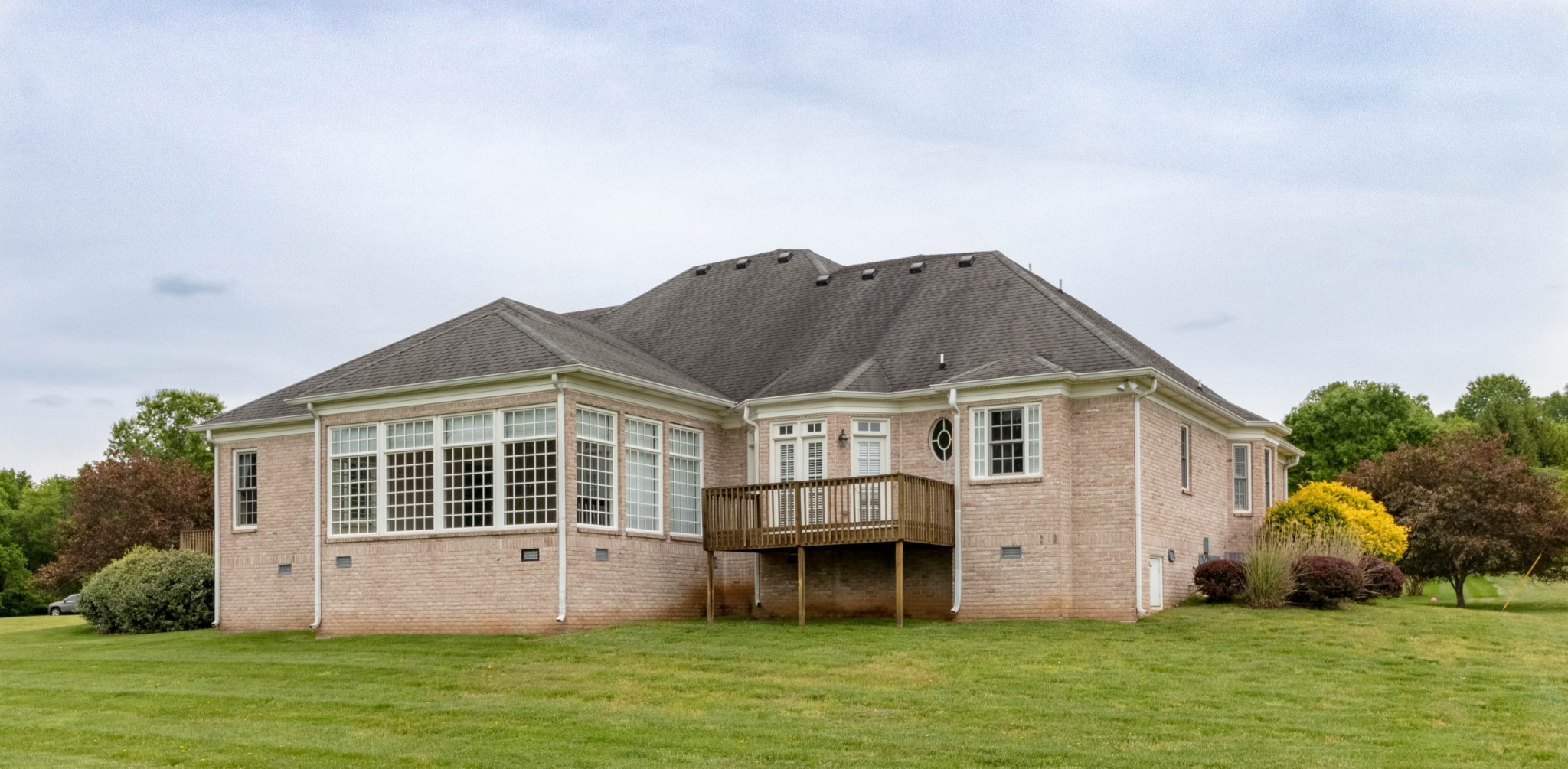 563 Pond Apple Road Clarksville, TN 37043 - Photo 38 of 39 a view of a house with a garden