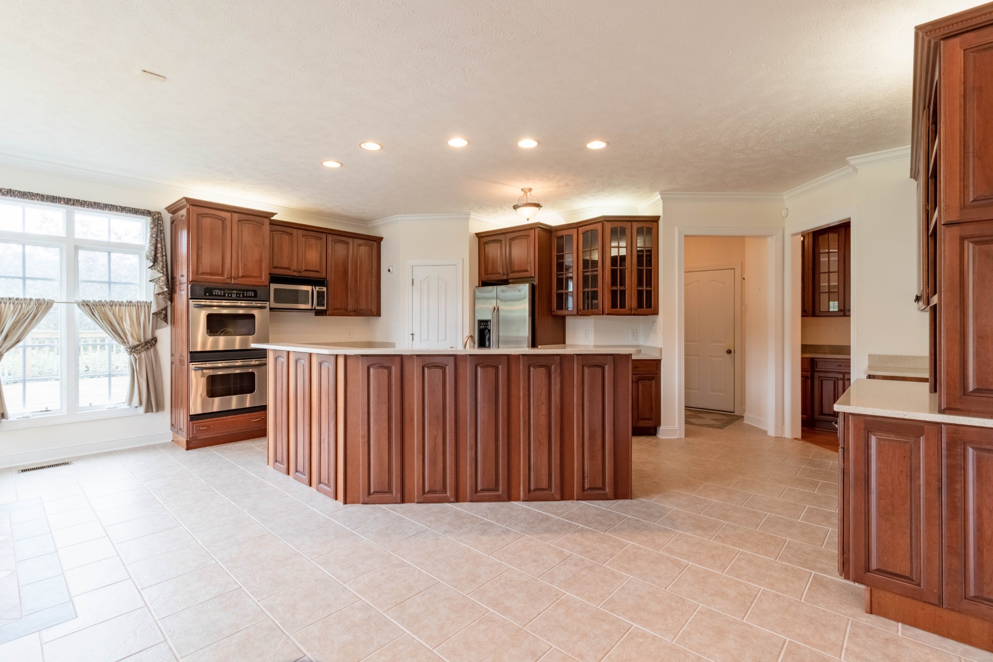 563 Pond Apple Road Clarksville, TN 37043 - Photo 9 of 39 a view of kitchen with furniture and wooden floor