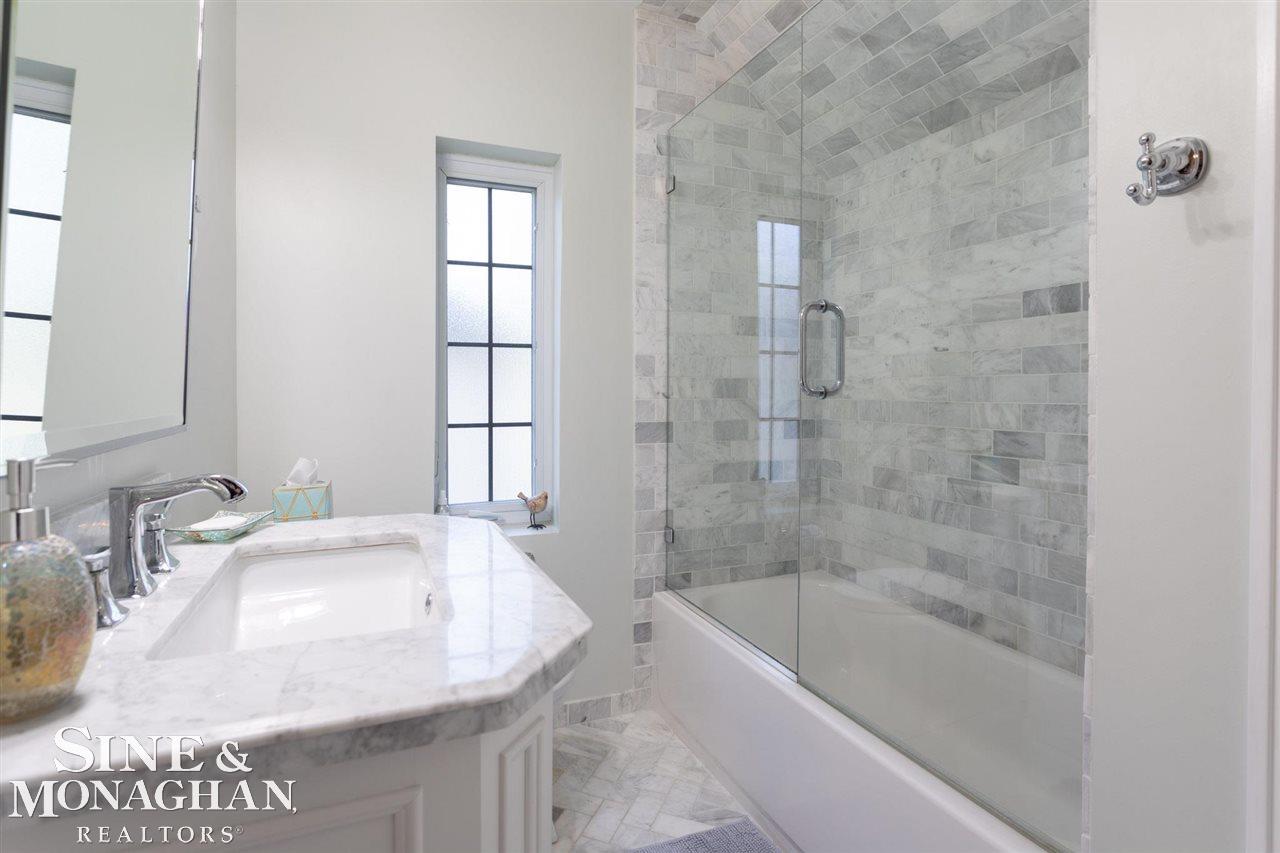 274 Moran Road Grosse Pointe Farms, MI 48236 - Photo 25 of 44