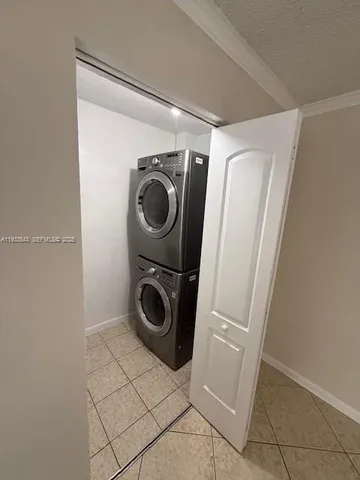 $2,300 | 10773 Cleary Boulevard, Unit 201, Plantation, FL 33324