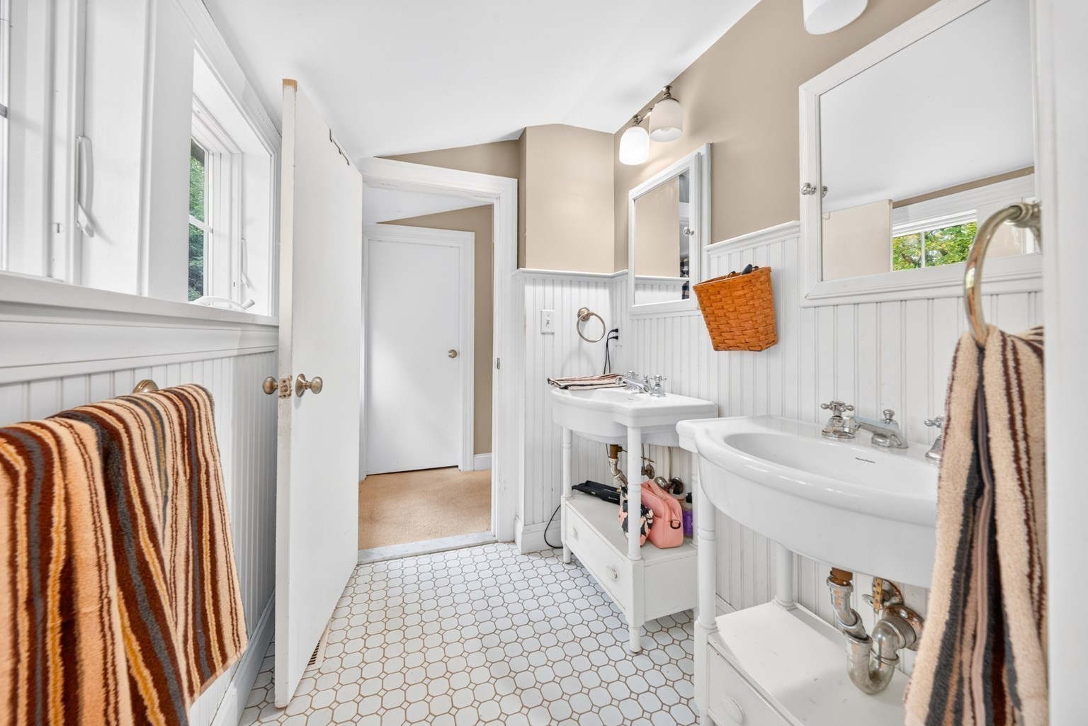 118 Pine Ridge Road Reading, MA 01867 - Photo 26 of 42 Gallery Image 26