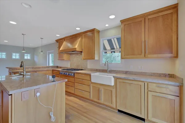 $995,000 | 551 Southgate Road, Sacramento, CA 95815