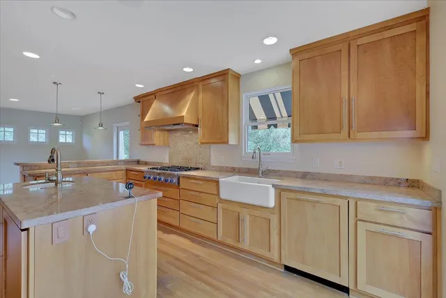 $995,000 | 551 Southgate Road, Sacramento, CA 95815