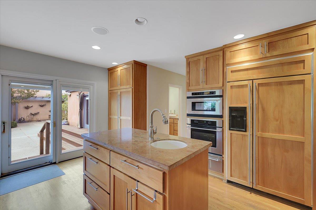 551 Southgate Road Sacramento, CA 95815 - Photo 22 of 89