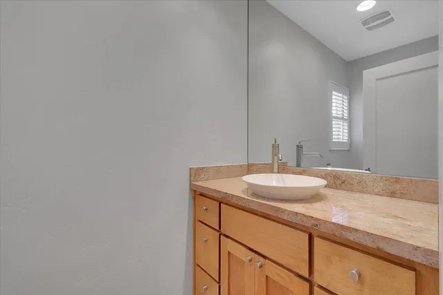 $995,000 | 551 Southgate Road, Sacramento, CA 95815