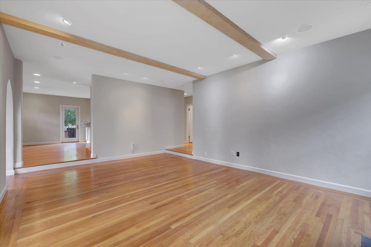 551 Southgate Road Sacramento, CA 95815 - Photo 31 of 89