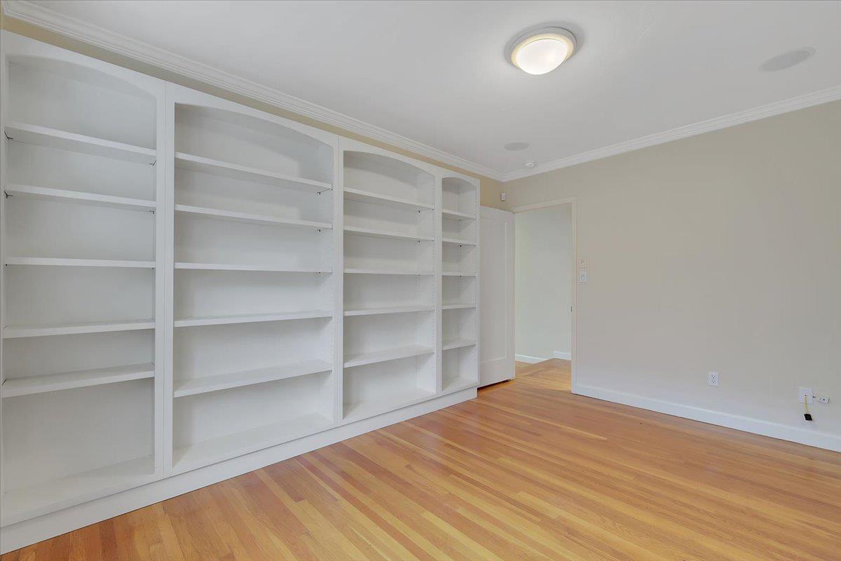 551 Southgate Road Sacramento, CA 95815 - Photo 33 of 89