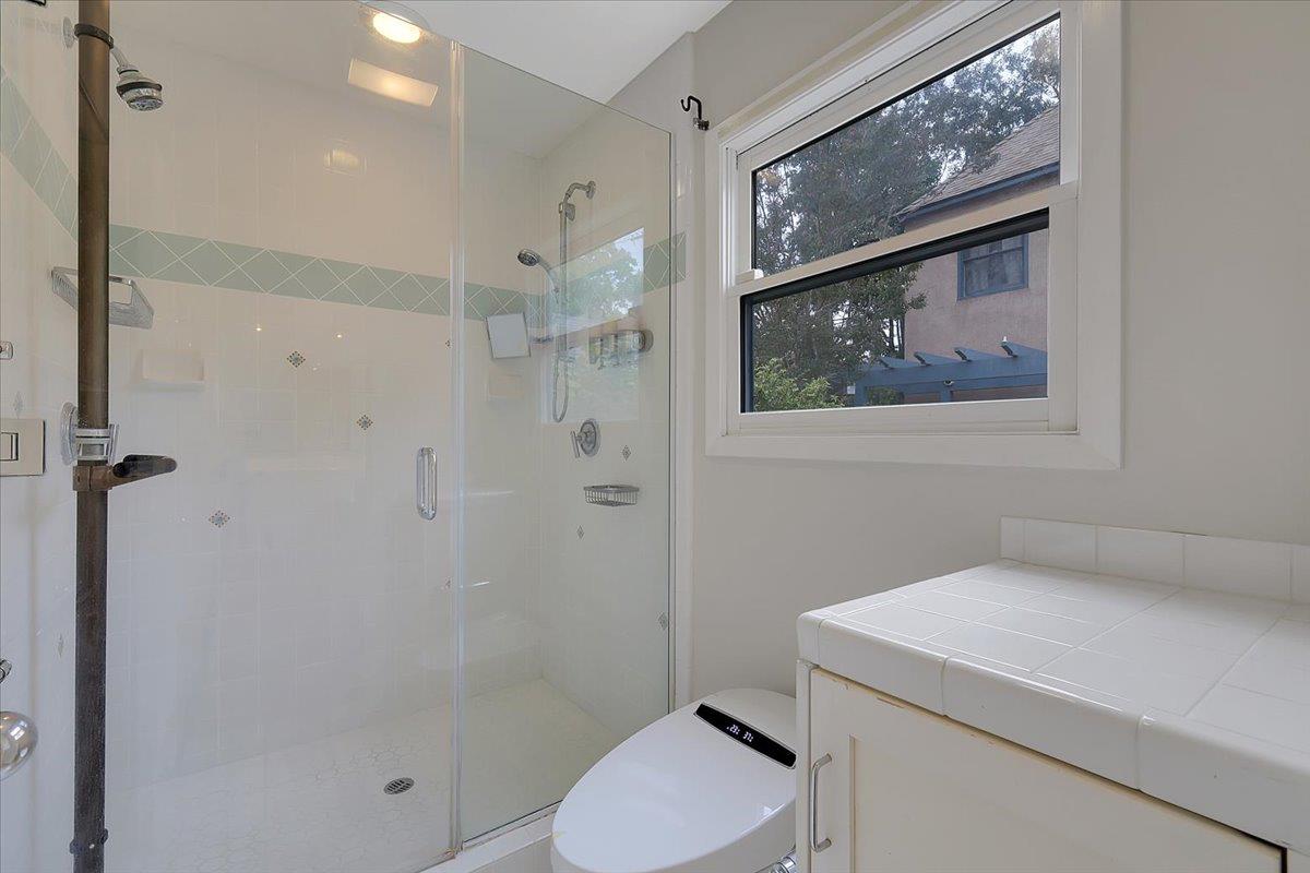 551 Southgate Road Sacramento, CA 95815 - Photo 42 of 89