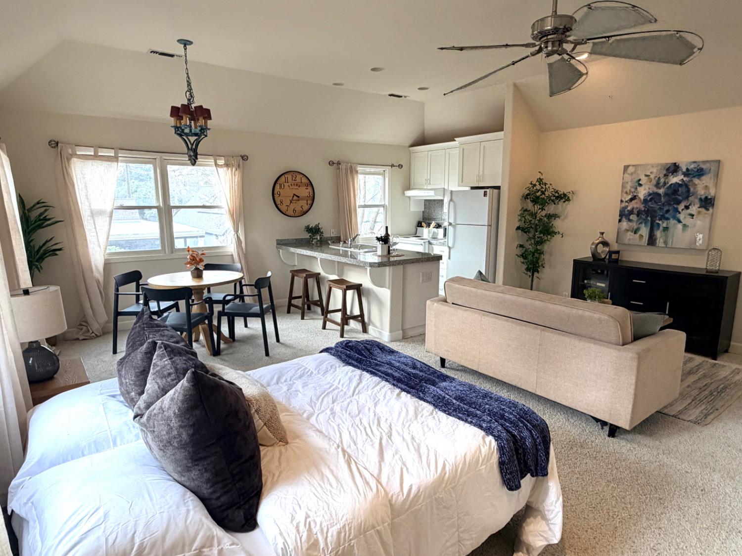 551 Southgate Road Sacramento, CA 95815 - Photo 50 of 89