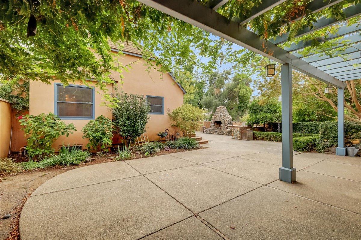 551 Southgate Road Sacramento, CA 95815 - Photo 66 of 89