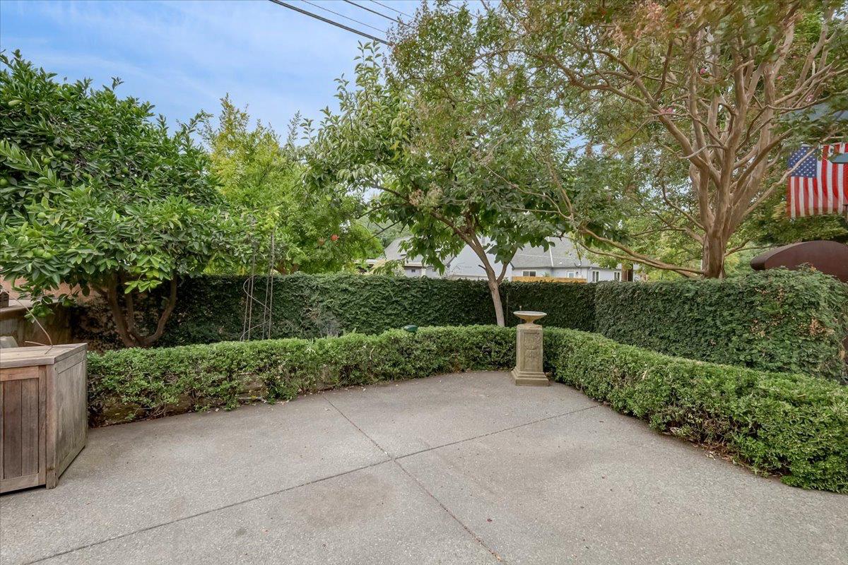 551 Southgate Road Sacramento, CA 95815 - Photo 74 of 89