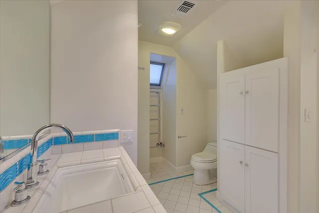 $995,000 | 551 Southgate Road, Sacramento, CA 95815