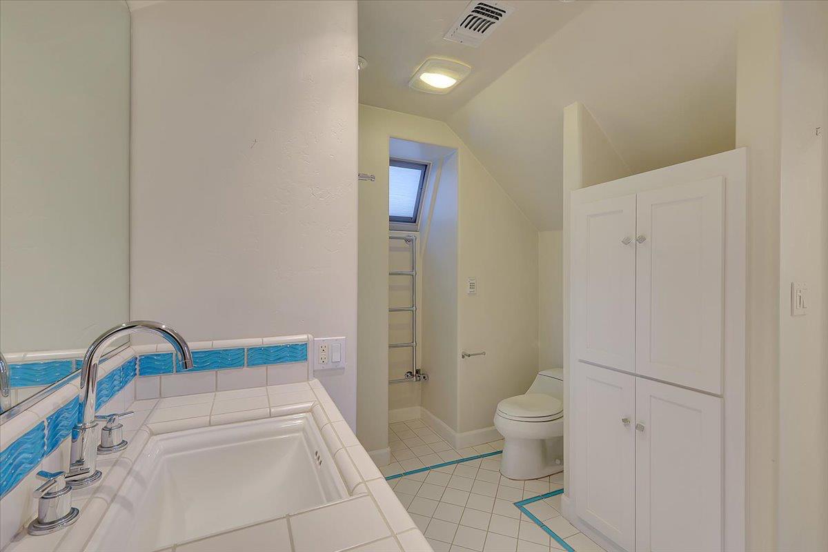 551 Southgate Road Sacramento, CA 95815 - Photo 79 of 89