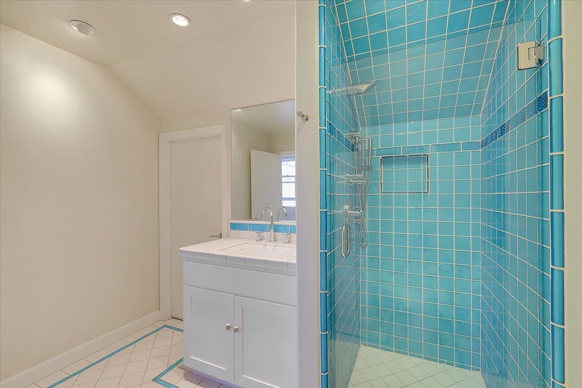 551 Southgate Road Sacramento, CA 95815 - Photo 81 of 89