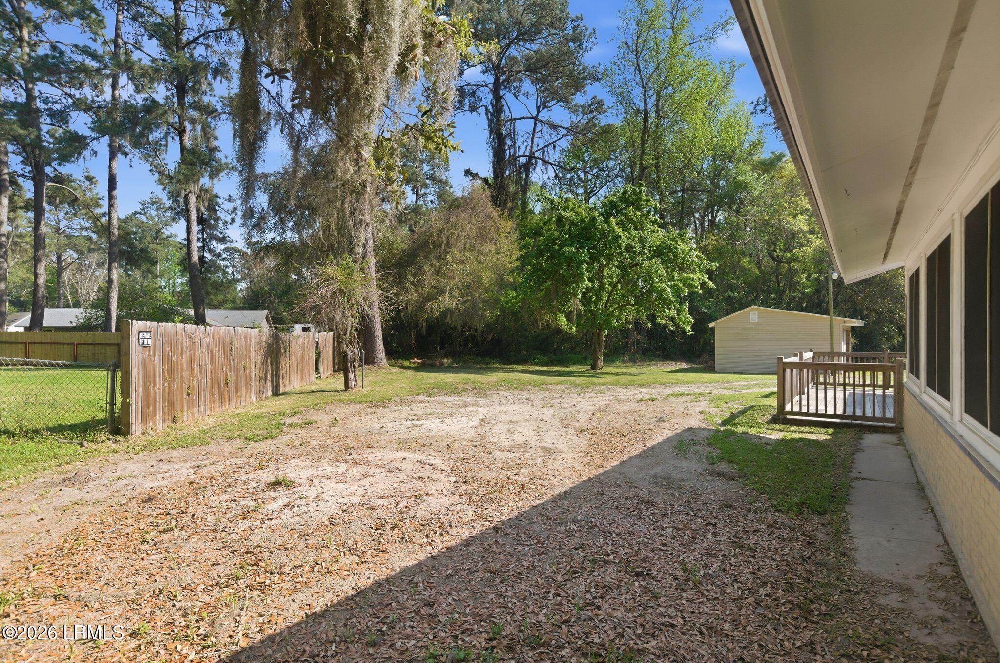 3014 Shell Point Road Beaufort, SC 29906 - Photo 37 of 45 lp2603221-1042