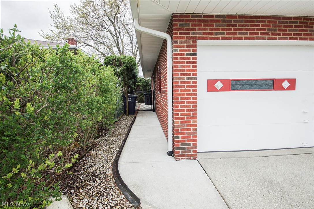 5010 Fairlawn Road Cleveland, OH 44124 - Photo 21 of 24 Sidewalk to Back Yard and Patio
