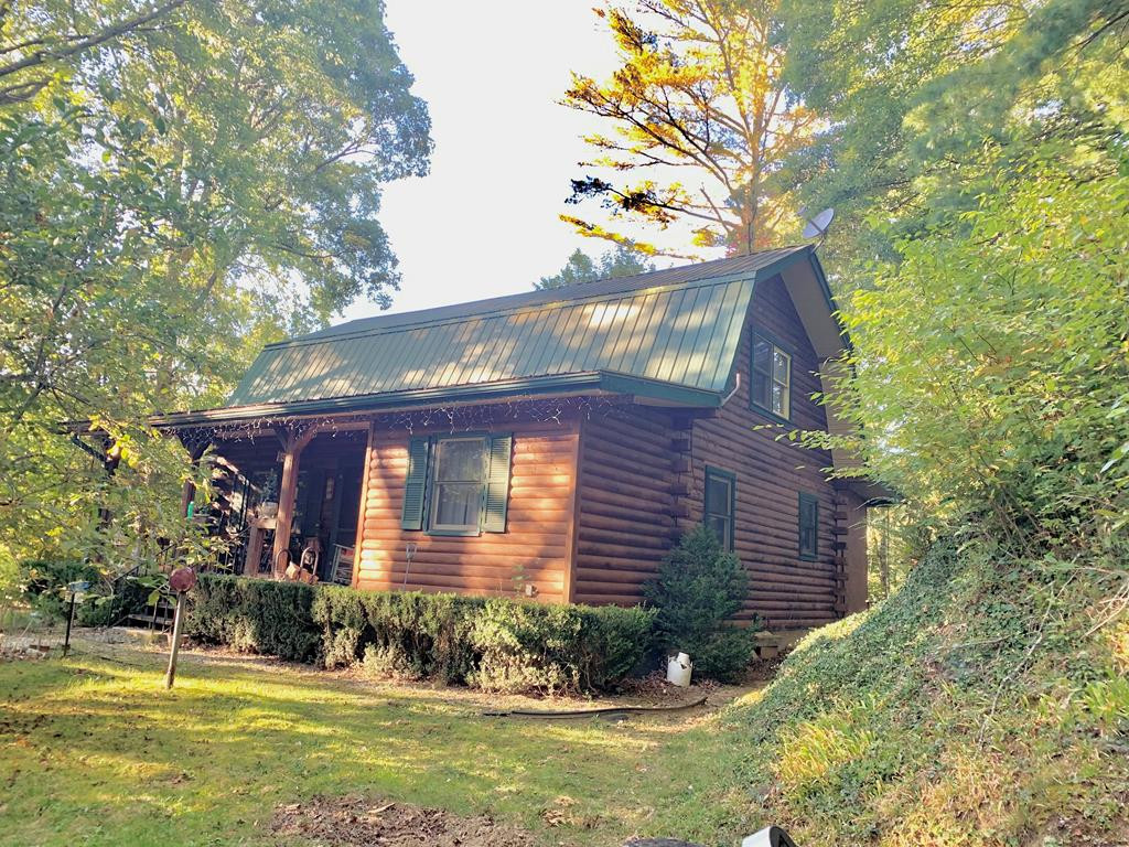 437-441 Shields Creek Road Topton, NC 28781 - Photo 16 of 51