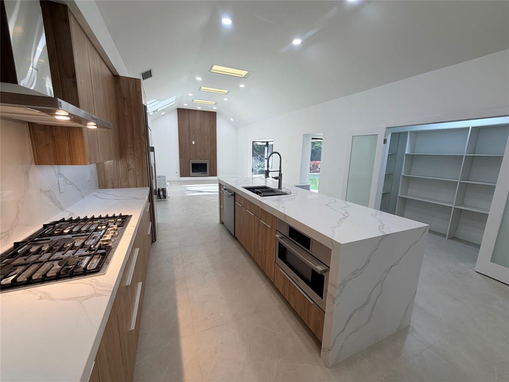 7571 Estrella Circle Boca Raton, FL 33433 - Photo 12 of 21