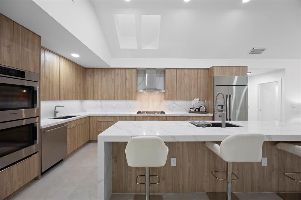 7571 Estrella Circle Boca Raton, FL 33433 - Photo 13 of 76