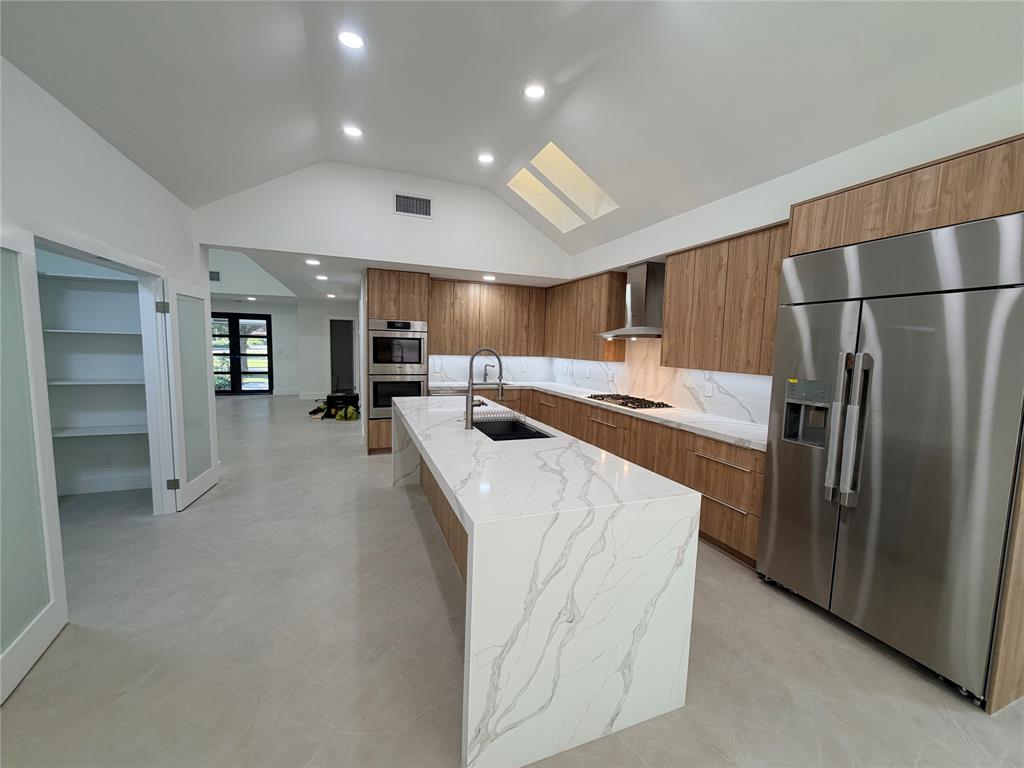 7571 Estrella Circle Boca Raton, FL 33433 - Photo 3 of 21