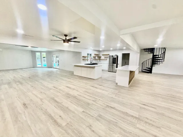 $1,390,000 | 10326 North Fowler Avenue, Clovis, CA 93619