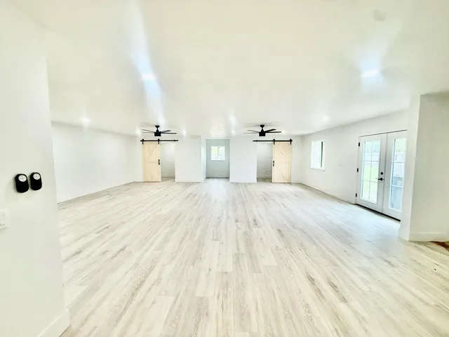 $1,390,000 | 10326 North Fowler Avenue, Clovis, CA 93619