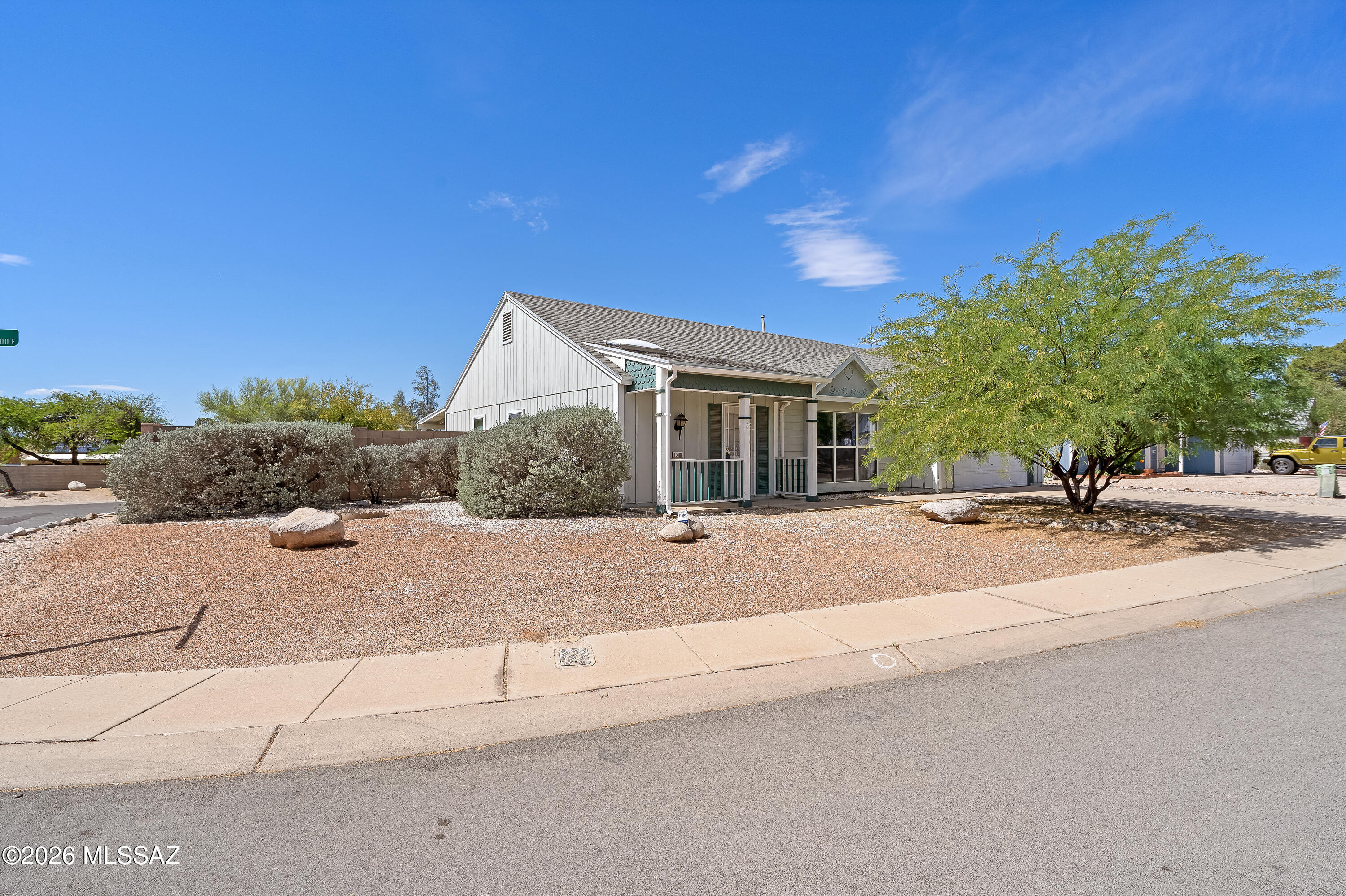 10488 East Overland Ridge Tucson, AZ 85730 - Photo 2 of 34 Gallery Image 2