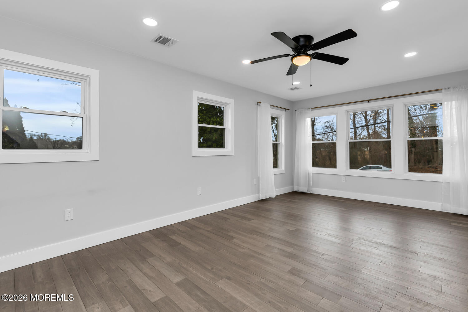 91 Locust Avenue Red Bank, NJ 07701 - Photo 12 of 26 91 Locust Ave Red Bank NJ-large-010-032-