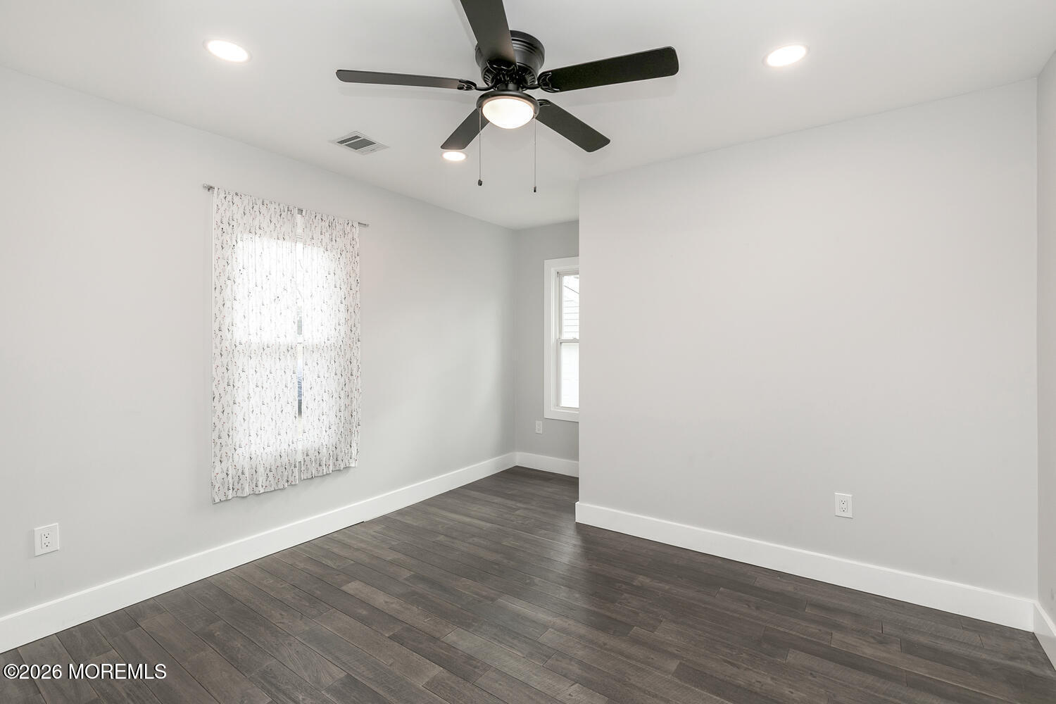 91 Locust Avenue Red Bank, NJ 07701 - Photo 16 of 26 91 Locust Ave Red Bank NJ-large-026-006-