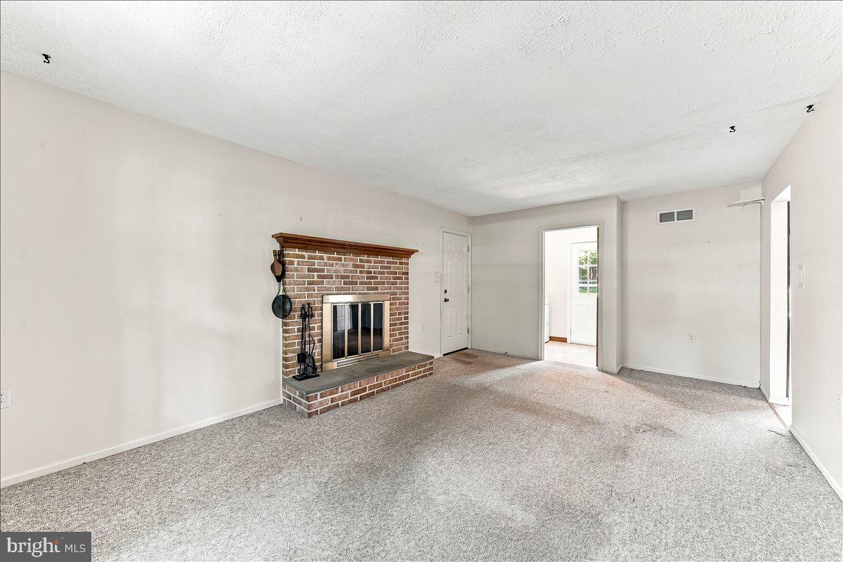 98 Cambridge Road Elkton, MD 21921 - Photo 15 of 48 Wood burning Fireplace