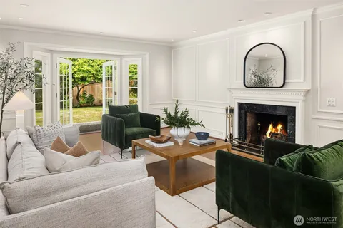 $2,998,000 | 8914 Southeast 56th Street, Mercer Island, WA 98040