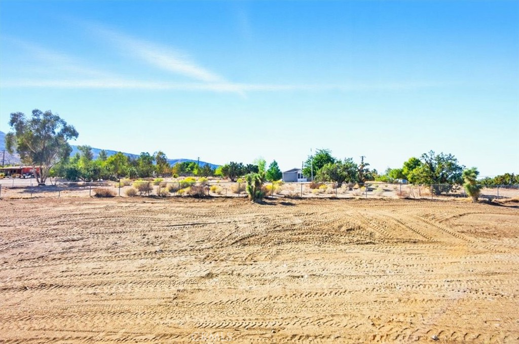 9622 Via Verde Avenue Pinon Hills, CA 92372 - Photo 34 of 48 a view of a terrace view