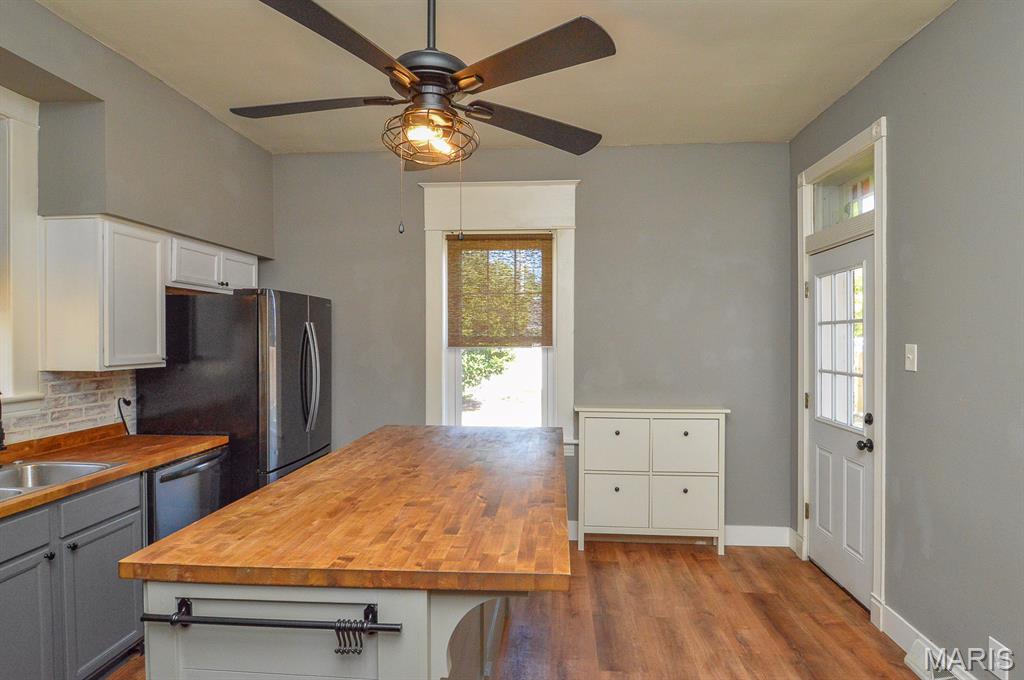 302 West 3rd Street O'Fallon, IL 62269 - Photo 20 of 50