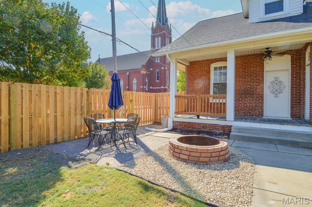 302 West 3rd Street O'Fallon, IL 62269 - Photo 9 of 50