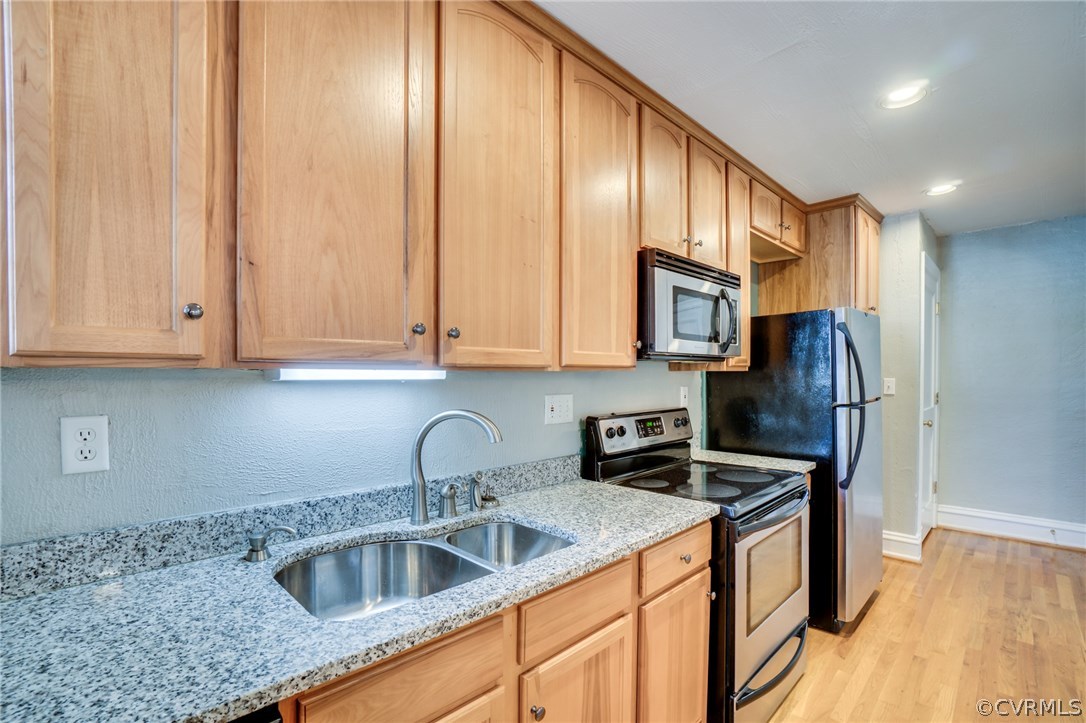 1112 Roseneath Road, Unit 4 Richmond, VA 23230 - Photo 8 of 27 Gallery Image 8