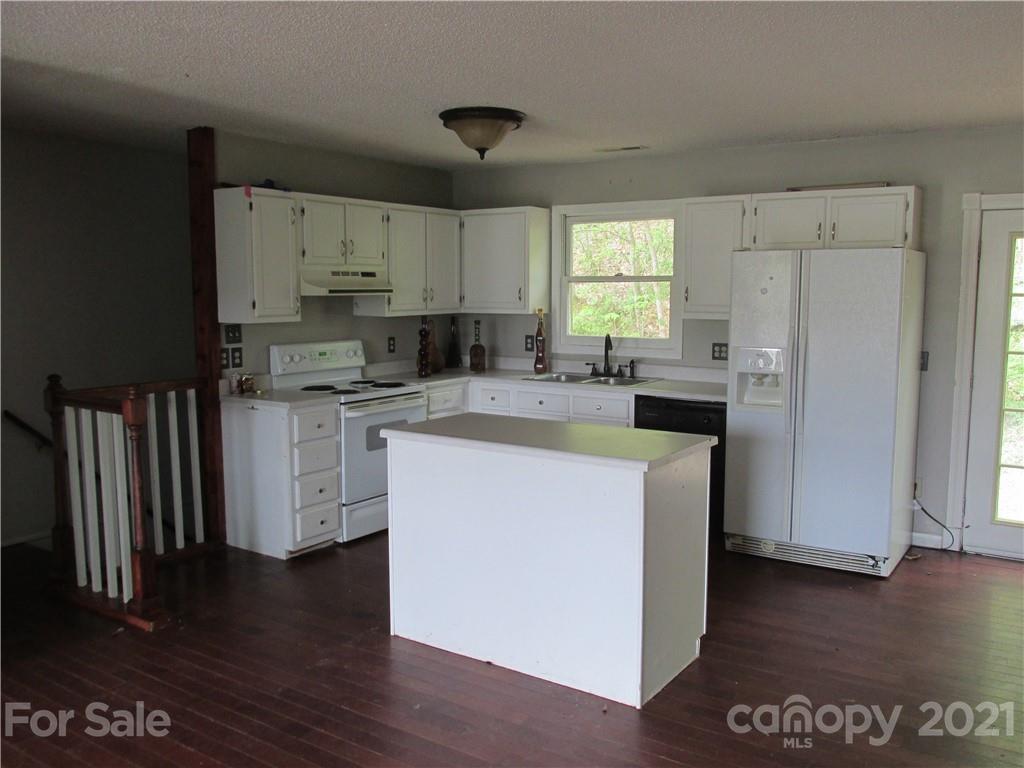 356 Desoto Road Sylva, NC 28779 - Photo 5 of 10 Gallery Image 5