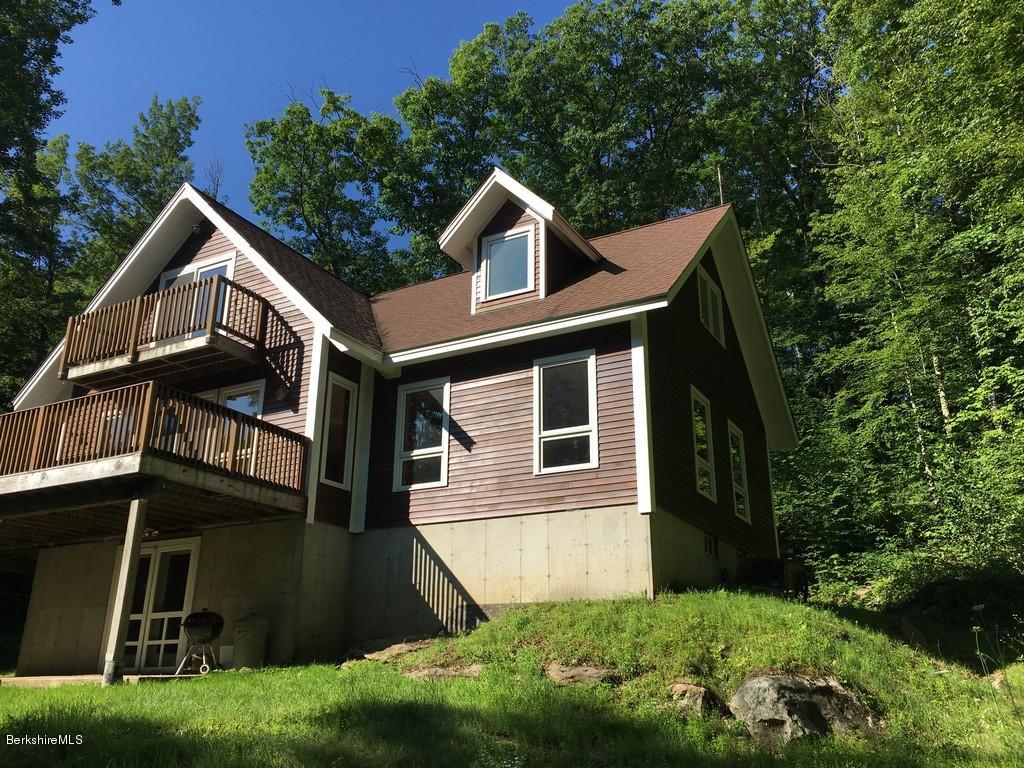 27 Monument Valley Road Great Barrington, MA 01230 - Photo 4 of 29 Right