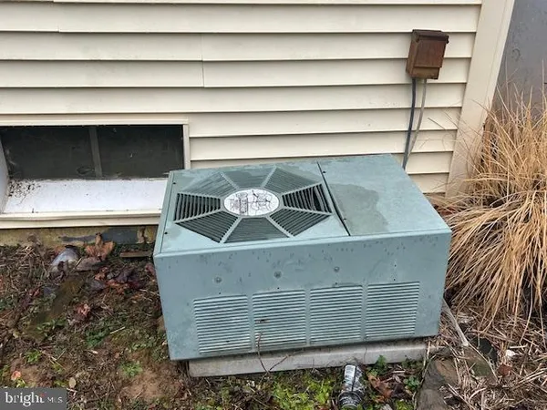 $114,900 | 2303 Chestnut Grove Road, Sharpsburg, MD 21782