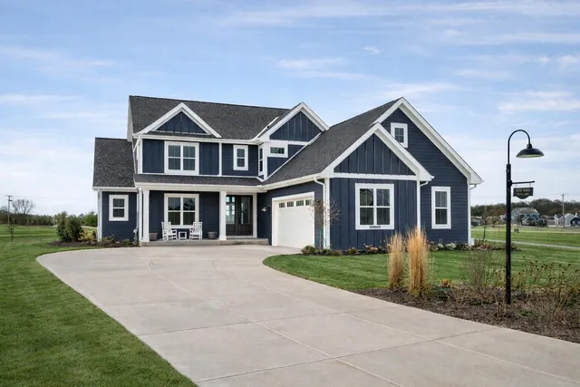 $859,900 | W274-n6937 Pintail Court, Lisbon, WI 53089