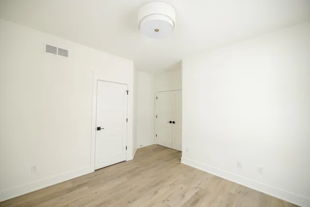 $859,900 | W274-n6937 Pintail Court, Lisbon, WI 53089