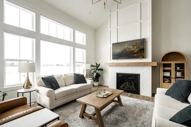 $859,900 | W274-n6937 Pintail Court, Lisbon, WI 53089