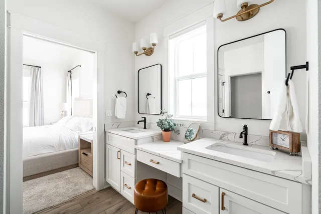 $859,900 | W274-n6937 Pintail Court, Lisbon, WI 53089