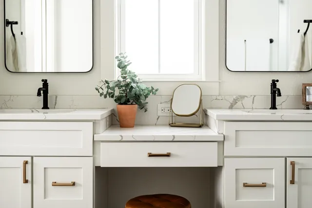 $859,900 | W274-n6937 Pintail Court, Lisbon, WI 53089