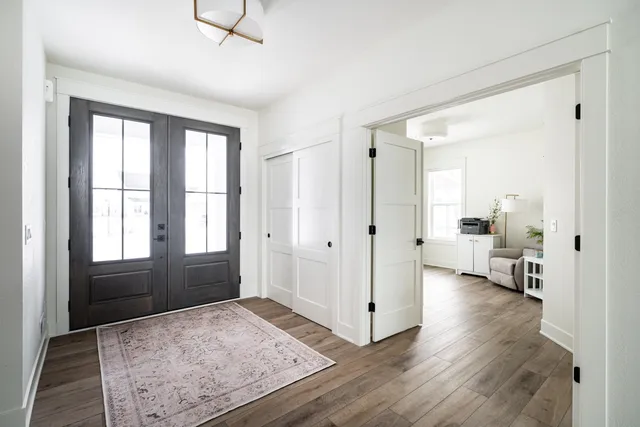 $859,900 | W274-n6937 Pintail Court, Lisbon, WI 53089