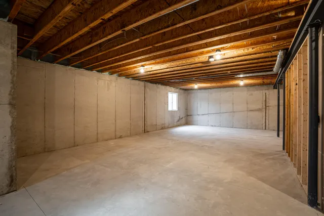 $859,900 | W274-n6937 Pintail Court, Lisbon, WI 53089