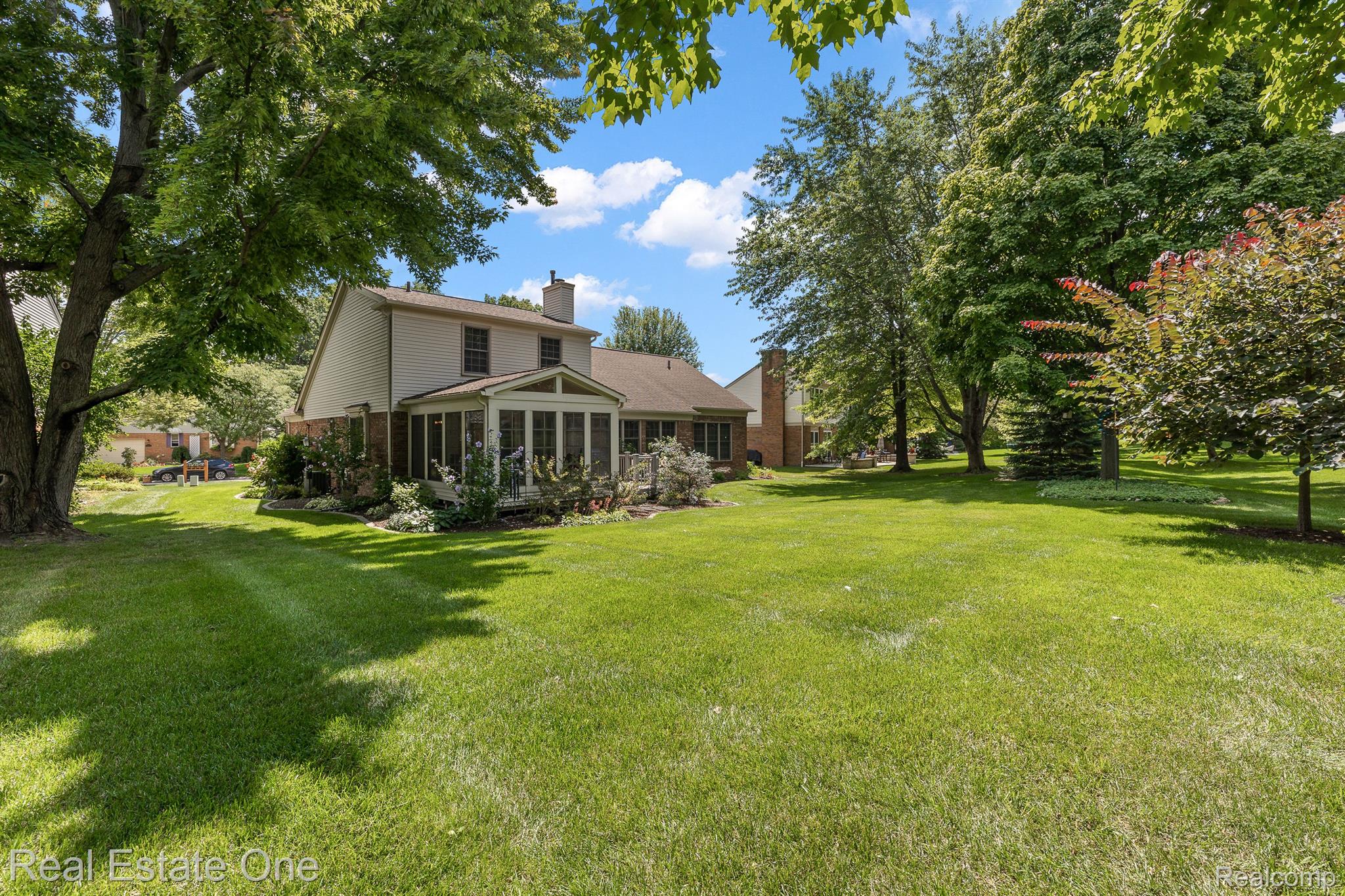 1272 Thames Drive Rochester, MI 48307 - Photo 37 of 37 Gallery Image 37